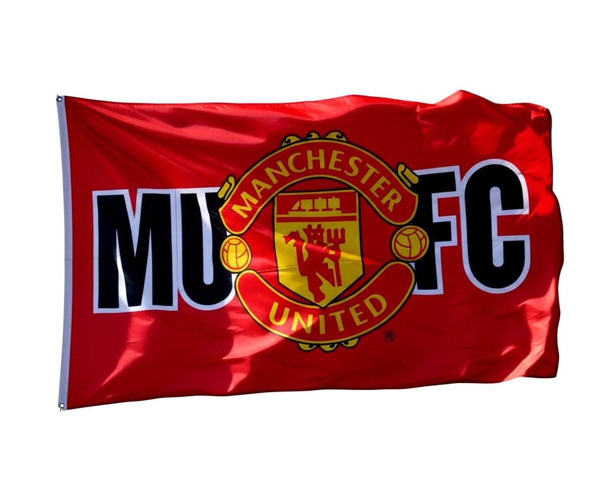 Manchester United FC Fahne 91x152 cm – offizielles MUFC Logo, rote Fanflagge aus Polyester mit Metallösen