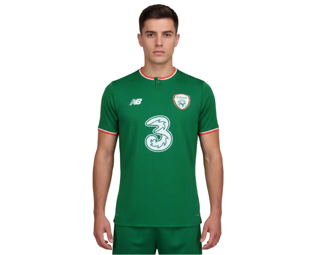 „Irland Trikot Home 2017/18 Nationalmannschaft – Grünes Heimtrikot von New Balance mit Verbandswappen