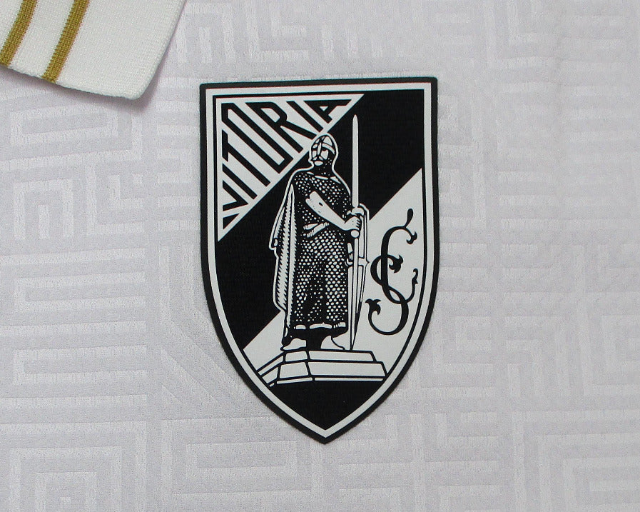 Vitória Guimarães Trikot Home 2024/25 Macron