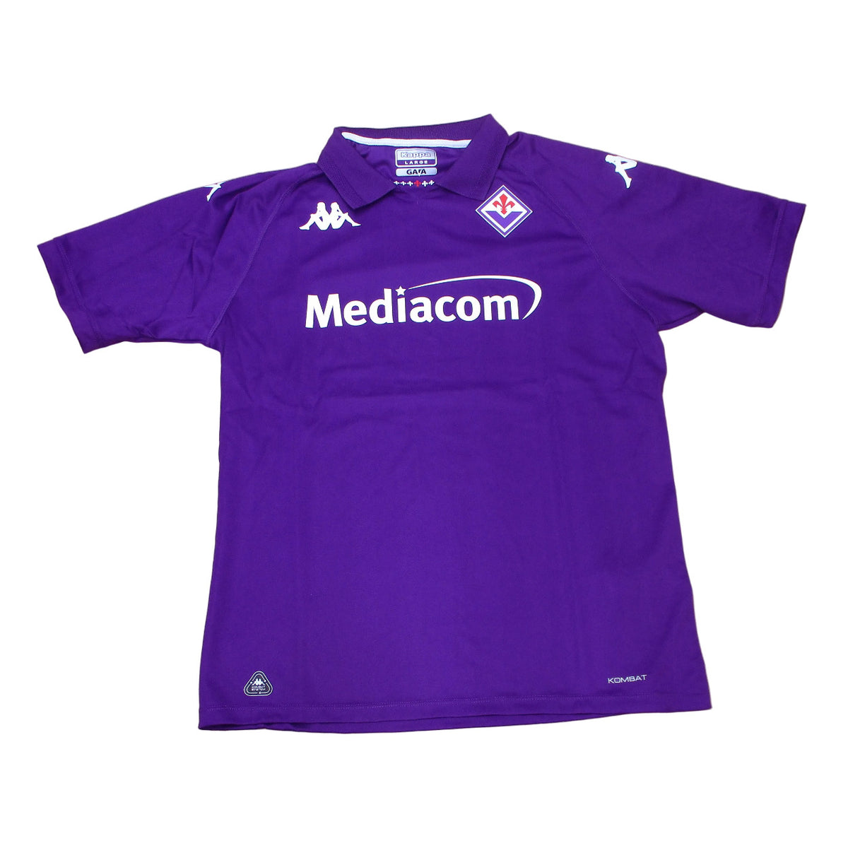 Offizielles Kappa AC Florenz (Fiorentina) Heimtrikot der Serie A Saison 2024/25 für Herren in traditionellem Violett mit aufgedruckten Logos und aufgummiertem Vereinswappen – Neu mit Etikett.