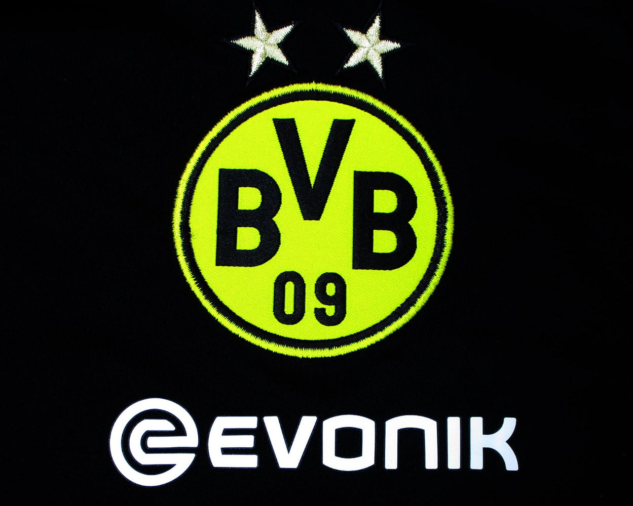 Schwarzes Borussia Dortmund BVB Trainingstrikot Puma 2018/19 in der Langarmversion. Als reduziertes Angebot günstig kaufen. Vereinswappen.