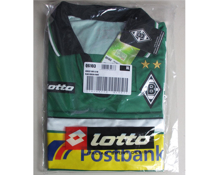 Originalverpackung des Borussia Mönchengladbach Trikot 2012/13 Lotto Third 2012/2013 von Lotto. Als reduziertes Angebot günstig kaufen.