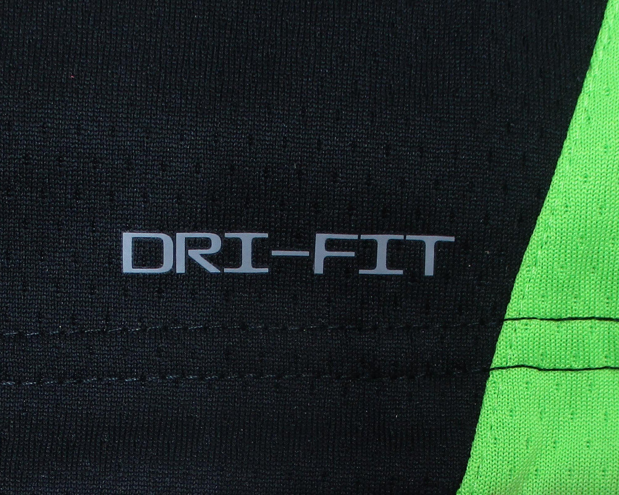 Boston Celtics Jayson Tatum Nike Swingman City Edition NBA Trikot. Offizielles Trikot in Herrengröße. Dri-Fit Logo.