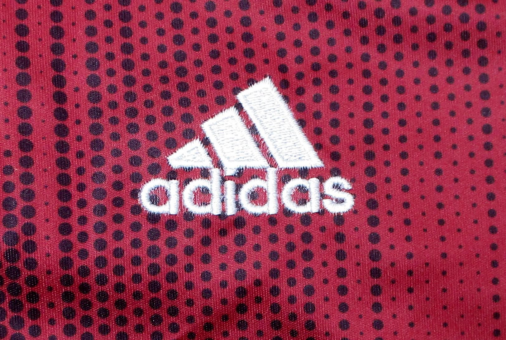 Deutschland DFB Damen Auswärtstrikot 2018 Adidas DN5930 mit gesticktem DFB-Wappen und Climalite Technologie. Detailansicht adidas Logo.