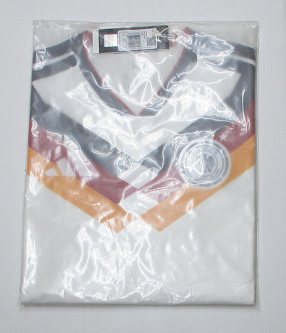 Deutschland Nationalmannschaft Trikot WM 2026 Adidas Herren mit gesticktem DFB Wappen und Adidas Logo AEROREADY Technologie neu mit Etiketten. Originalverpackung.