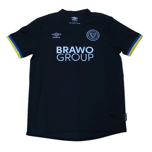 Eintracht Braunschweig Trikot Third 2025/26 Umbro -  originales Ausweichtrikot des niedersächsichen Traditionsverein mit eingesticktem Wappen.  