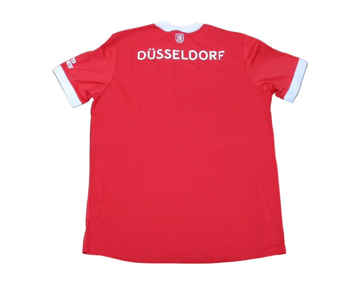 Rotes offizielles Fortuna Düsseldorf Heimtrikot 2020/21 von Uhlsport in Herrengröße. Flach liegend Rückseite.