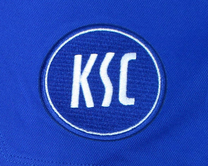 Karlsruher SC Home Shorts 2022/23 Macron Herren mit eingesticktem Wappen. Wappen.