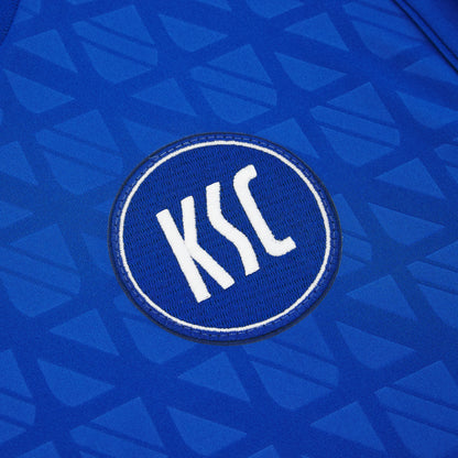Karlsruhe Home Trikot von Macron Saison 2025/26. Offizielles Fußballtrikot in Herrengröße.  Vereinswappen.