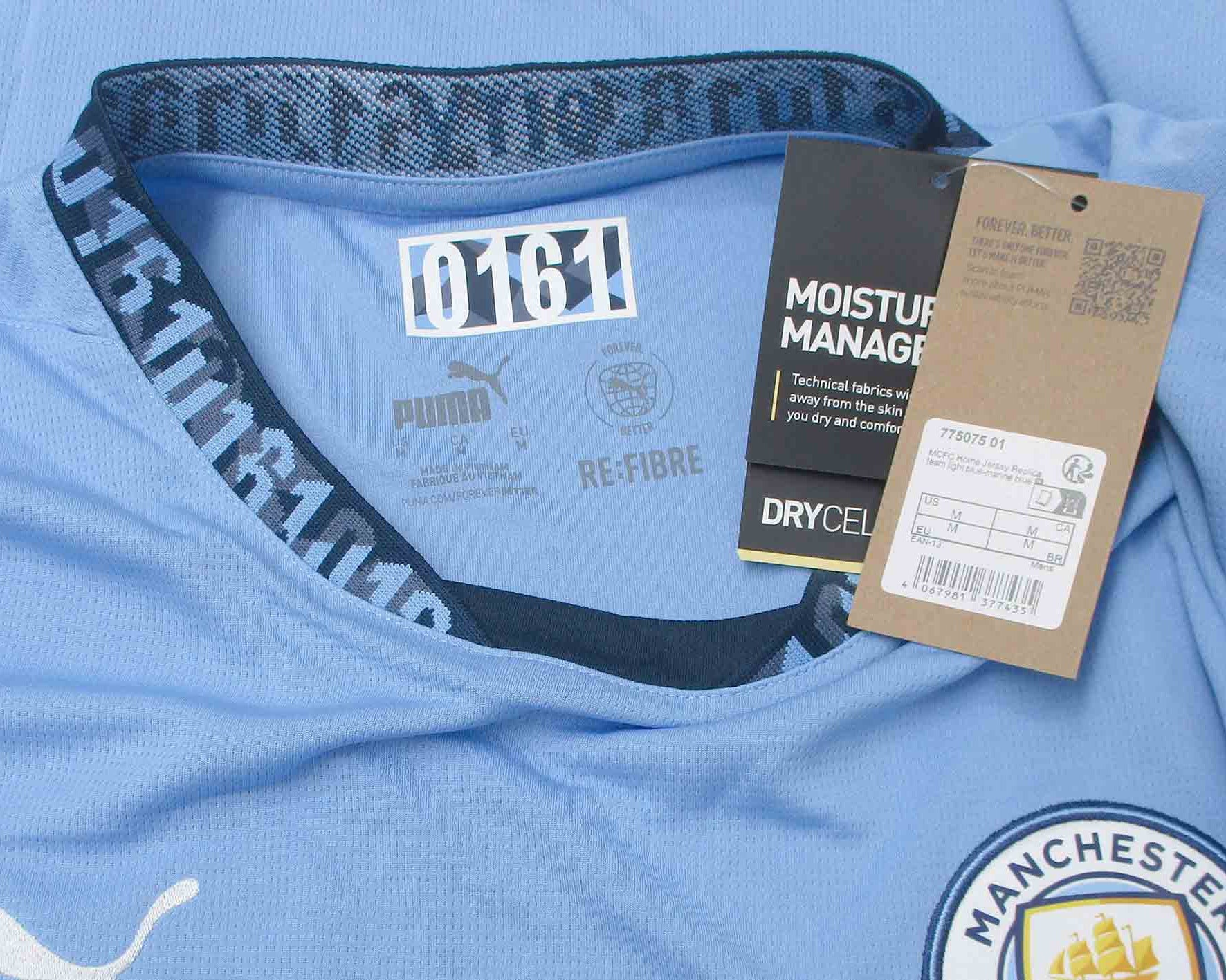 Manchester City Trikot Home 2024/25 Home von Puma in Herrengröße.  Kragen Details und Barcode.