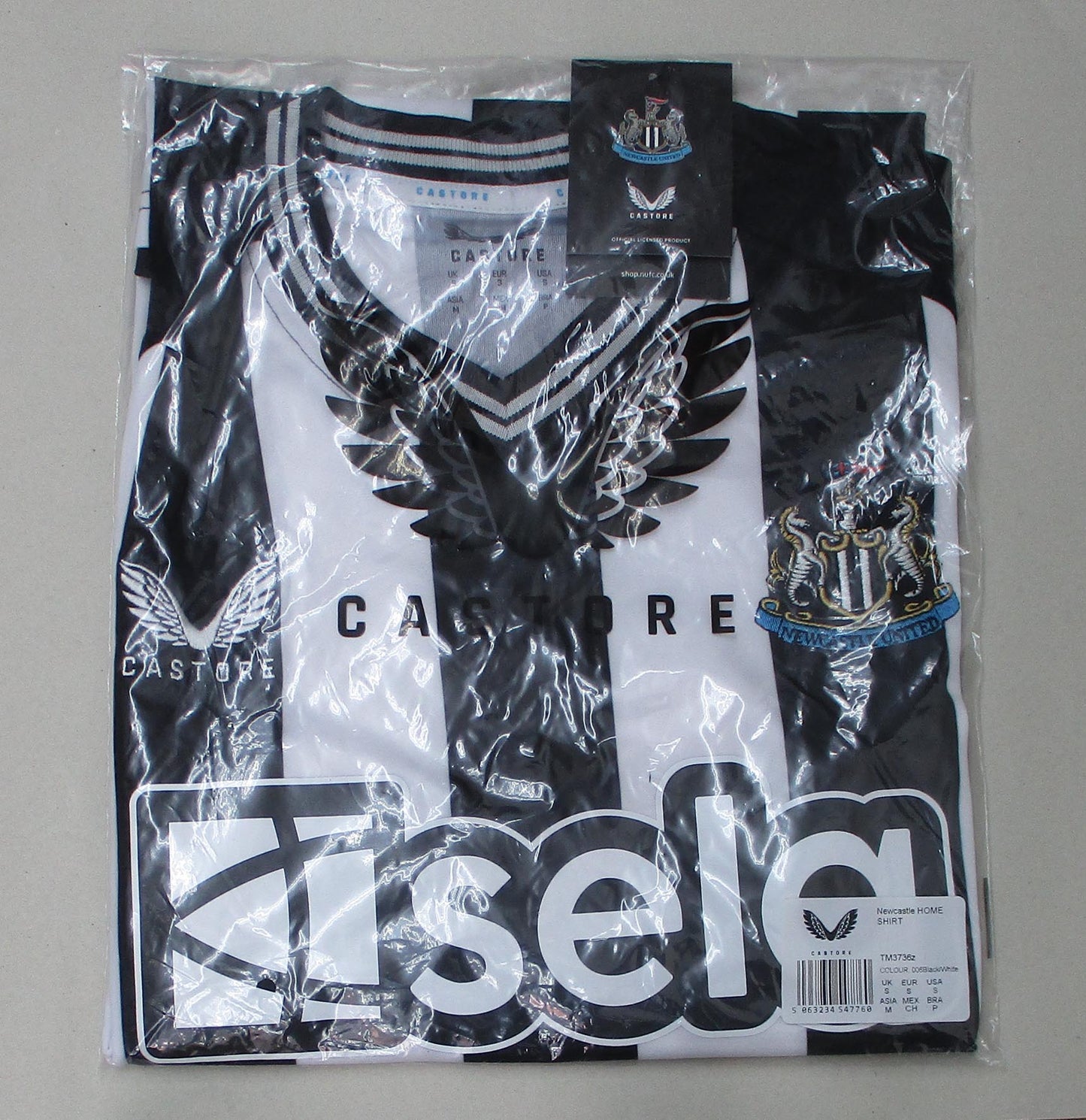 Offizielles Castore Newcastle United Heimtrikot der Premier League Saison 2023/24 in Schwarz-Weiß mit gesticktem Vereinswappen für Herren – Neu mit Etikett. Originalverpackung.
