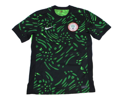 Nike Nigeria Auswärtstrikot Away 2024 2025 für Herren neu mit Etikett eingesticktes Wappen. Herrentrikot bei Hos Trikots.
