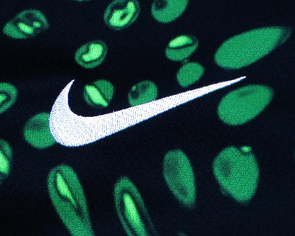 Nike Nigeria Auswärtstrikot Away 2024 2025 für Herren neu mit Etikett eingesticktes Wappen. Herrentrikot bei Hos Trikots. Herstellerlogo Swoosh