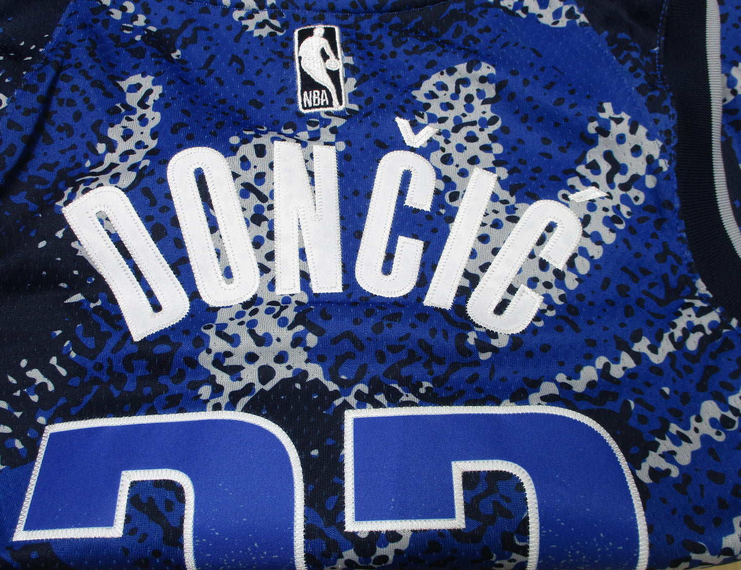 Dallas Mavericks Basketball Trikot Luka Dončić Nike Select Series