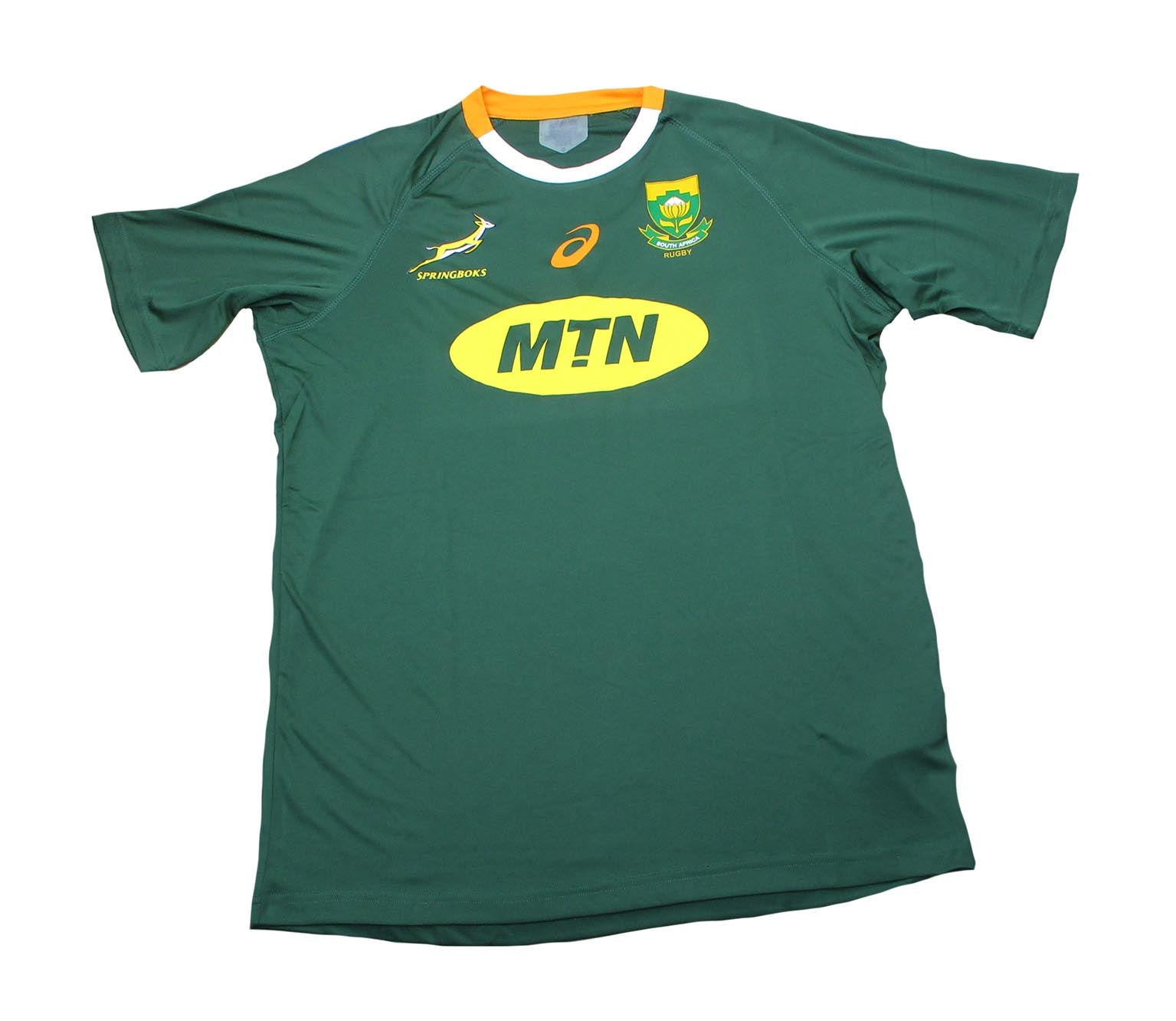 Vorderseite des Südafrika Rugby Fanshirt Herren Asics Oak Green Vorderansicht mit aufgummiertem Logo. Angebot günstig kaufen.